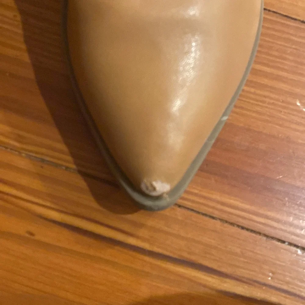 Universal Thread camel booties - Picture 4 of 5